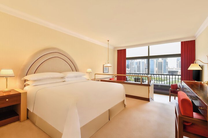 Room 42 of 220