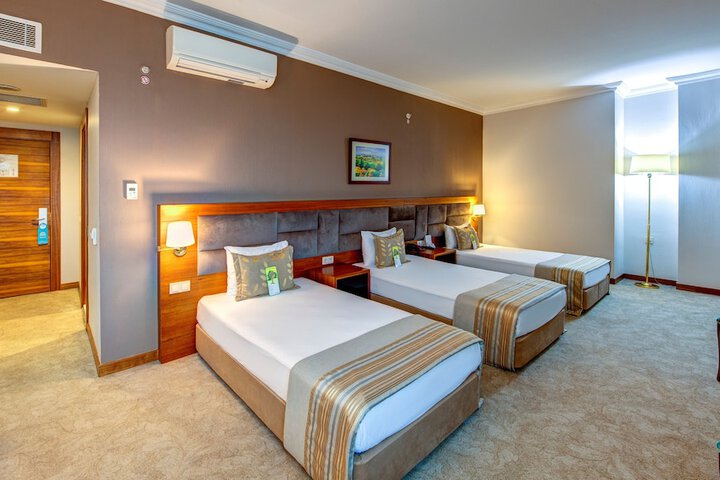Room 29 of 80