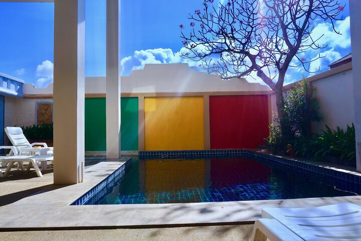 Pool 23 of 40
