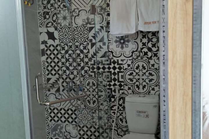 Room 18 of 71