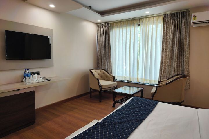 Room 14 of 73