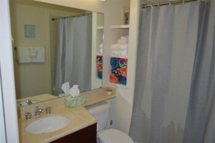 Room 2 of 25