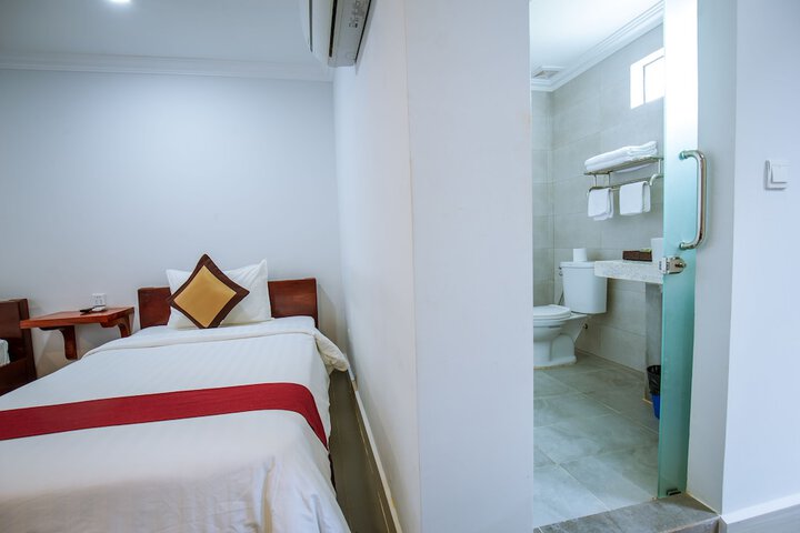 Room 48 of 91