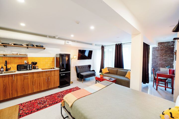 Room 37 of 172