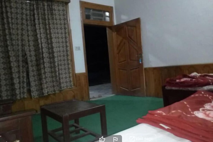 Room 16 of 20