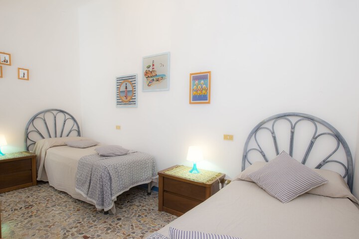 Room 2 of 13