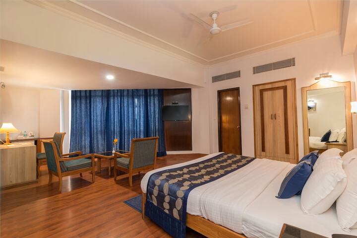 Room 7 of 38