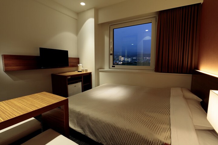 Room 10 of 49