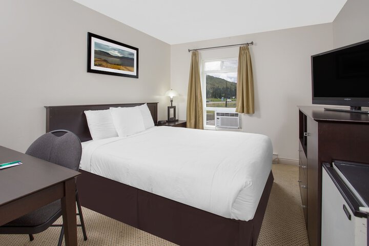 Room 4 of 37