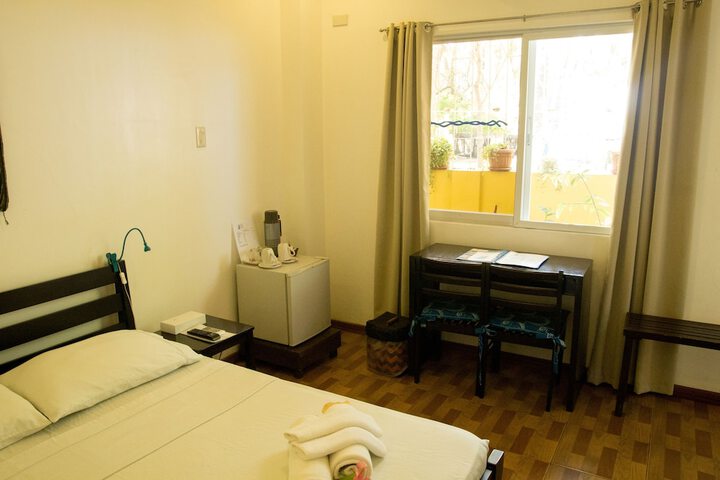 Room 5 of 114