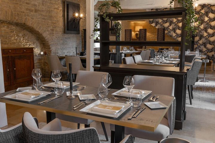 Dining 77 of 113
