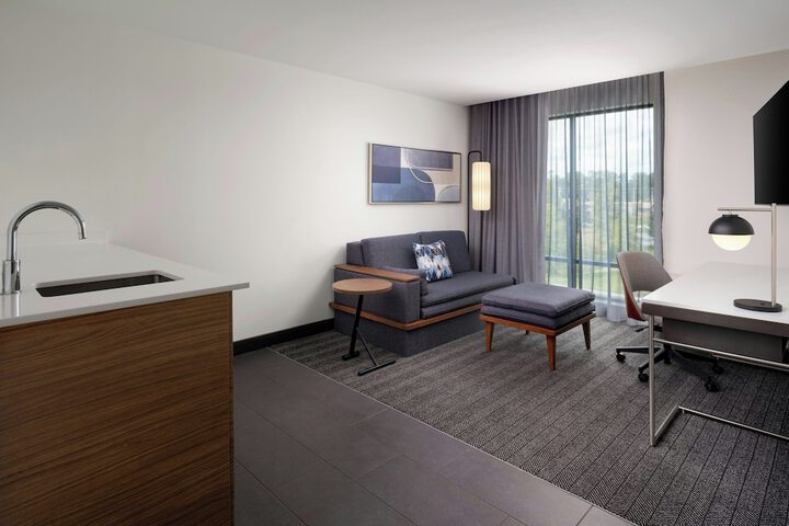 Room 7 of 25