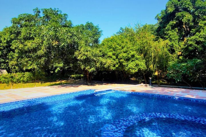 Pool 24 of 63