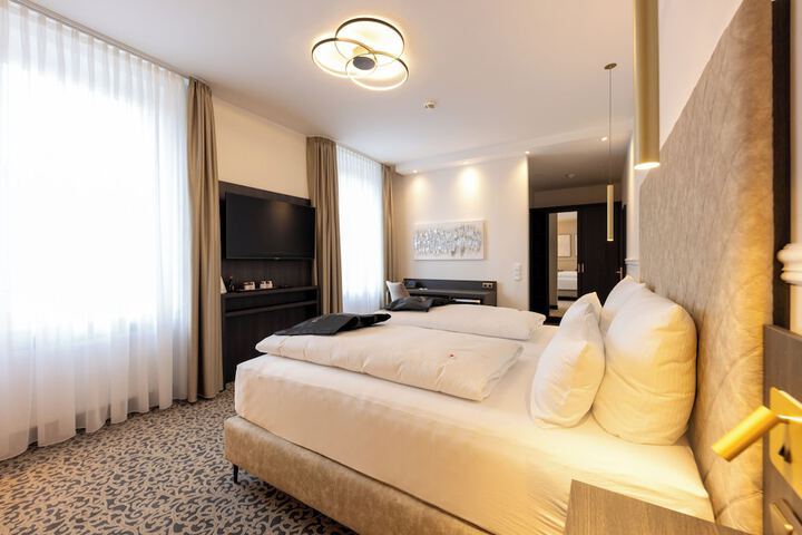 Room 15 of 54