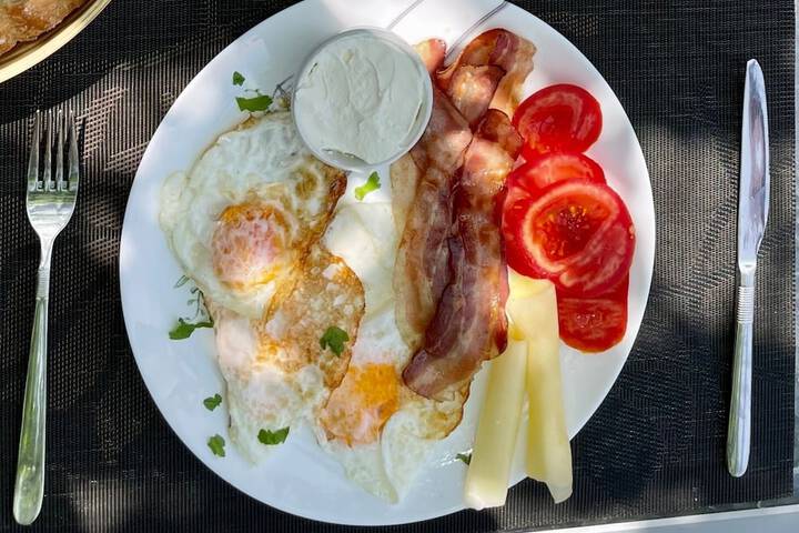 Breakfast/Coffee Service 72 of 80