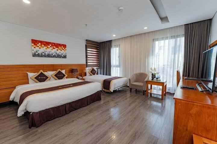 Room 15 of 37