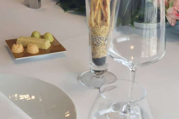 Dining 111 of 125