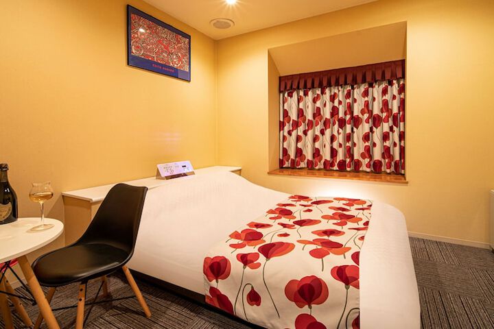 Room 3 of 36