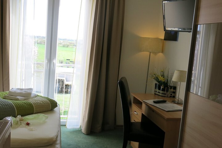 Room 5 of 54