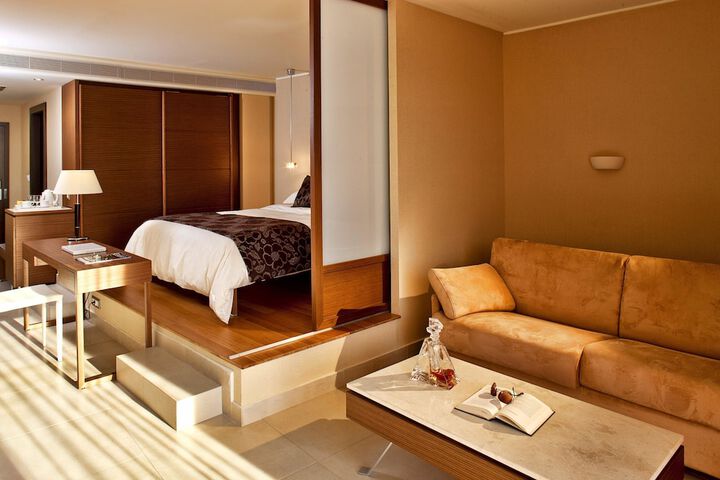 Room 46 of 295