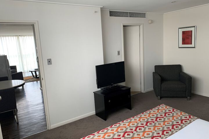 Room 19 of 52