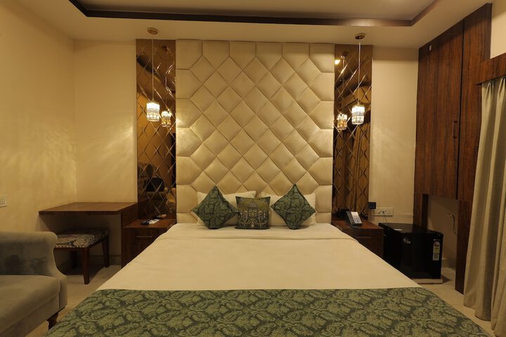 Room 42 of 140