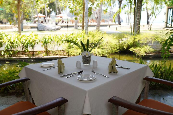 Dining 95 of 135