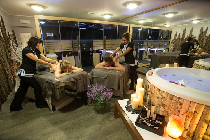 Spa 40 of 62