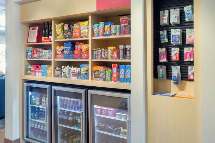 Snack bar