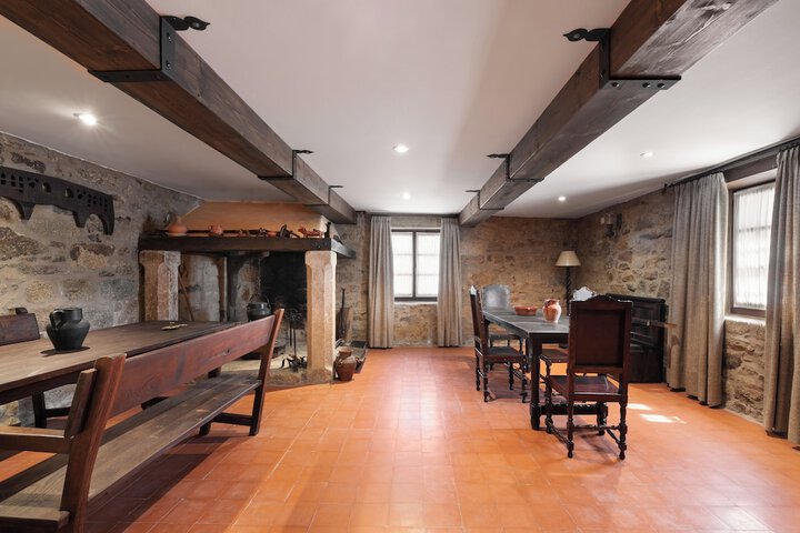 Room 17 of 29