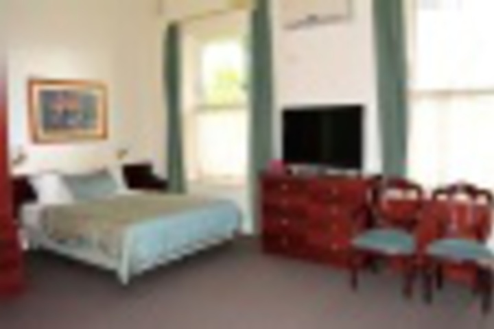 Room 400 of 768