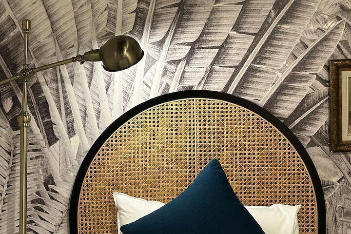 Room 27 of 55