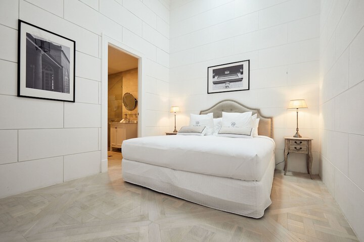 Room 17 of 72