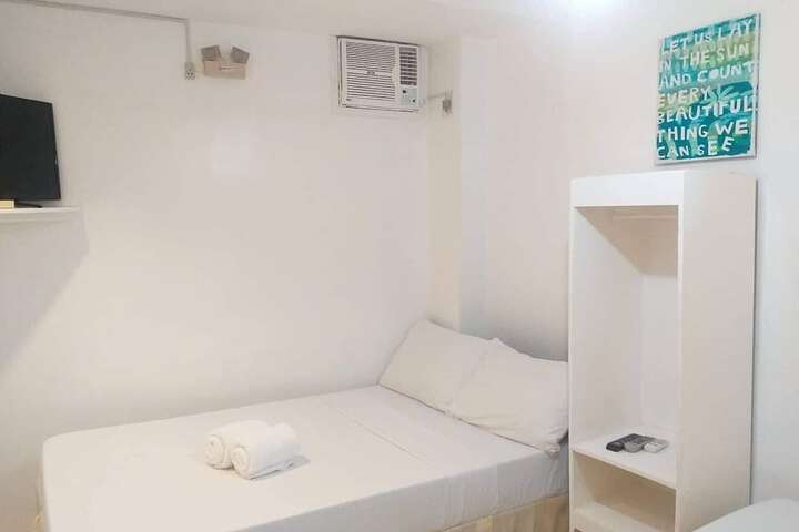 Room 30 of 68