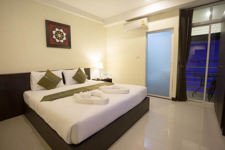 Room 7 of 20
