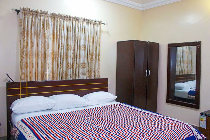 Room 49 of 68