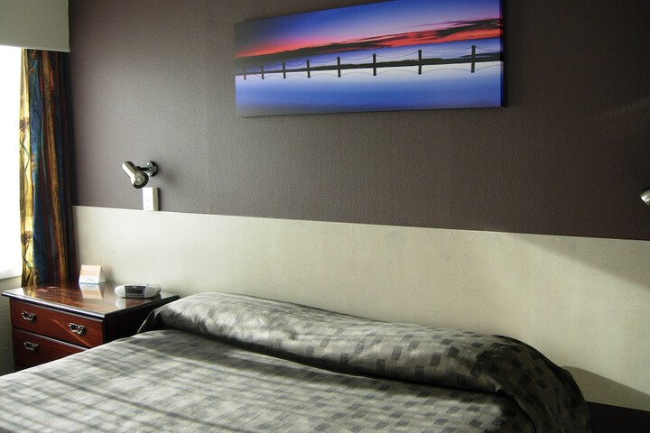 Room 25 of 35