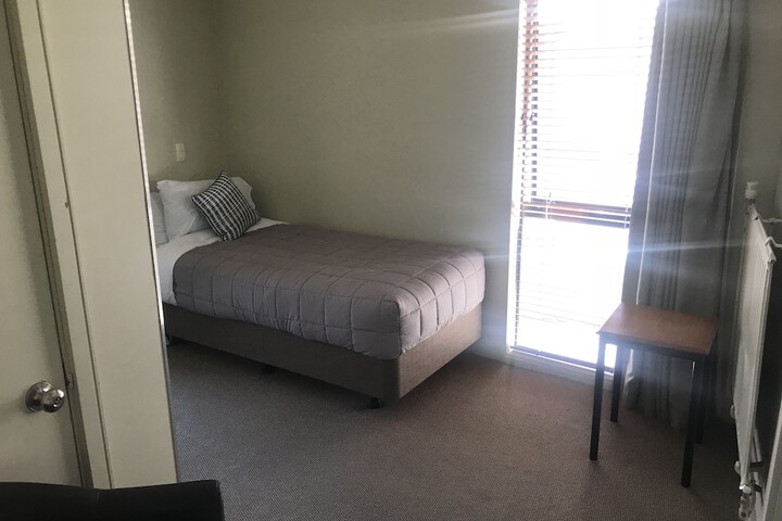 Room 10 of 66