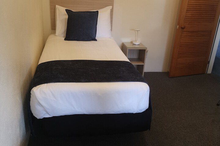 Room 7 of 58