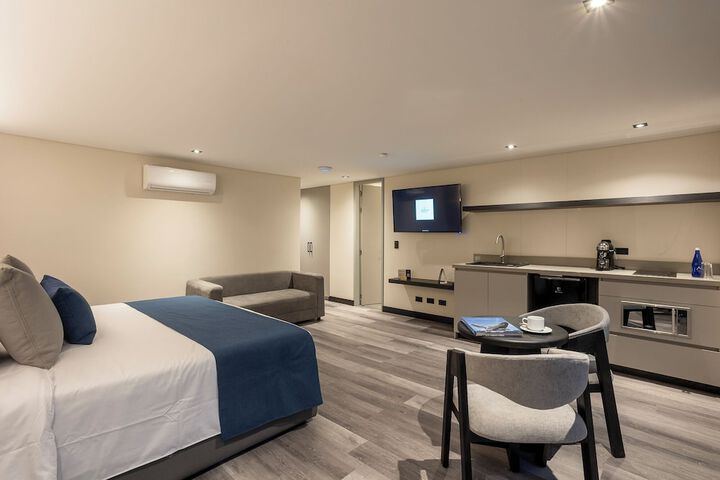 Room 5 of 22
