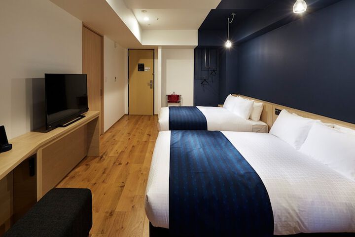 Room 25 of 121