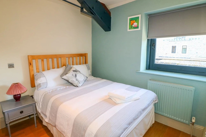 Room 3 of 17