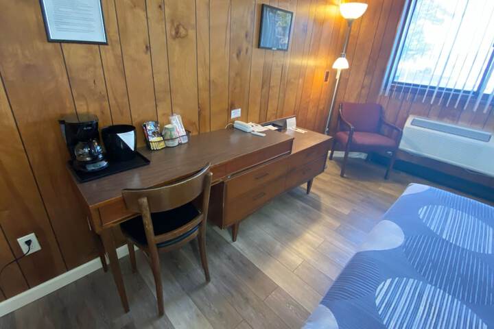 Room 5 of 41