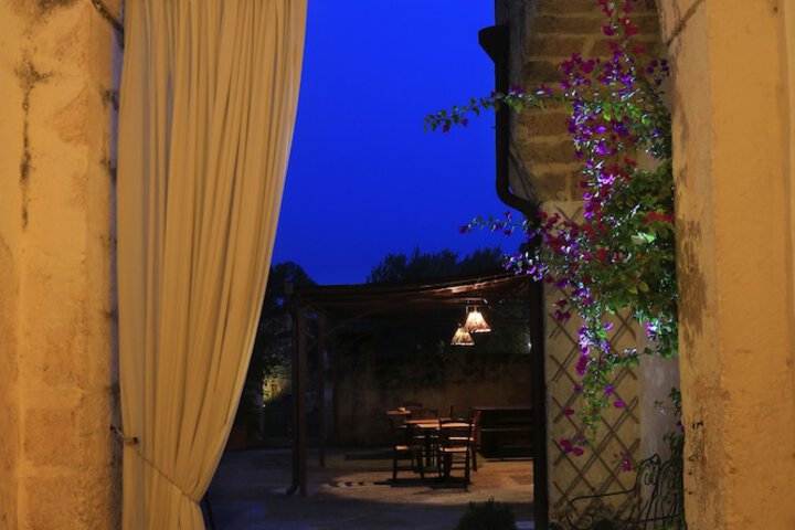 Hotel 56 of 73