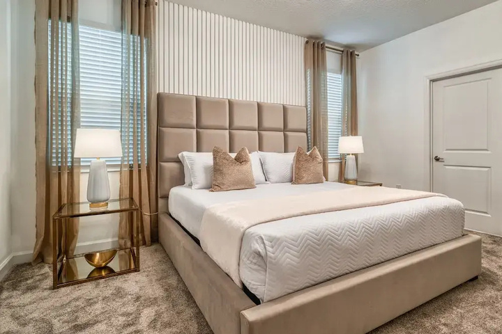 Room 4 of 31
