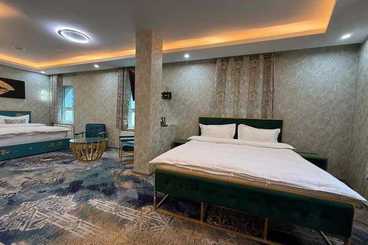 Room 3 of 22