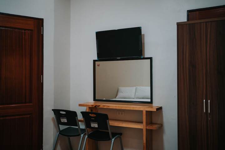 Room 9 of 24