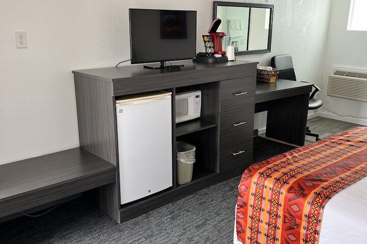 Room 19 of 81
