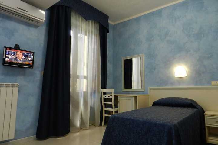 Room 20 of 61