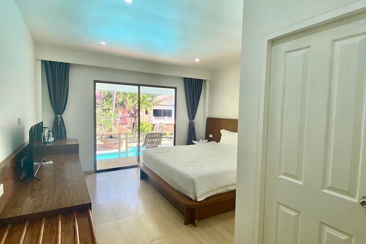 Room 2 of 56